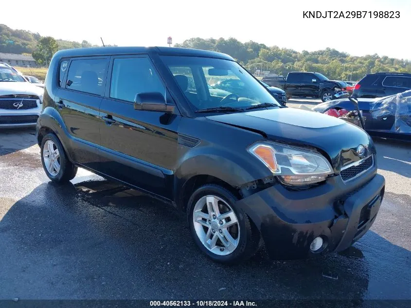 2011 Kia Soul + VIN: KNDJT2A29B7198823 Lot: 40562133