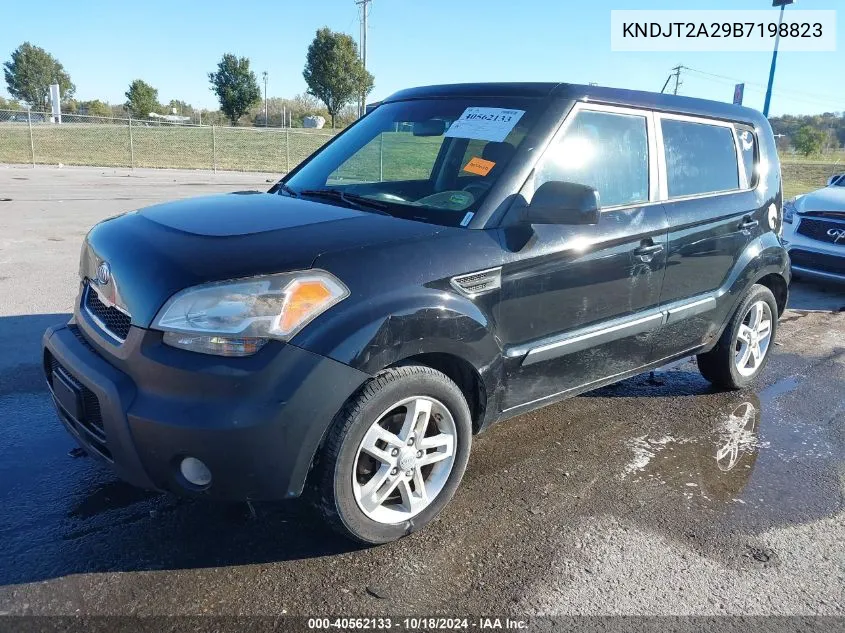 2011 Kia Soul + VIN: KNDJT2A29B7198823 Lot: 40562133