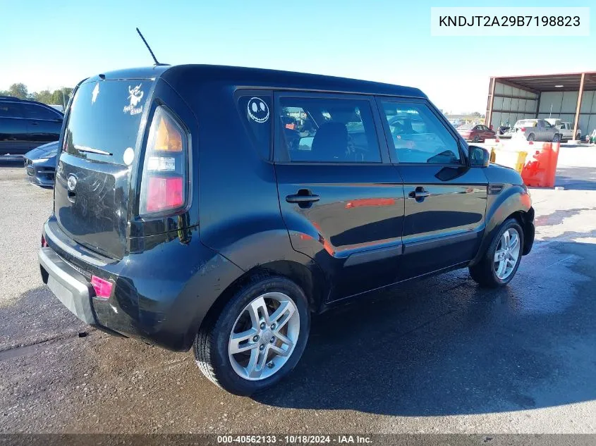 2011 Kia Soul + VIN: KNDJT2A29B7198823 Lot: 40562133