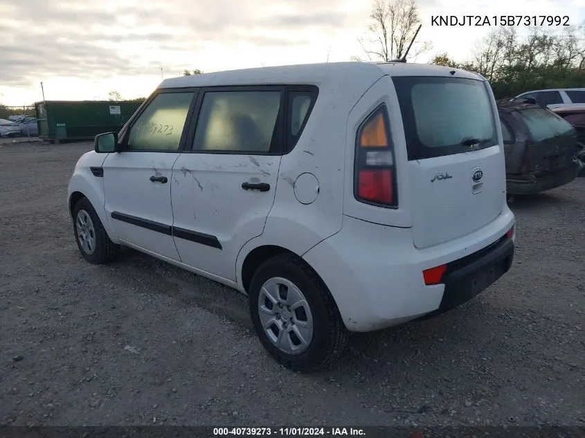 2011 Kia Soul VIN: KNDJT2A15B7317992 Lot: 40739273