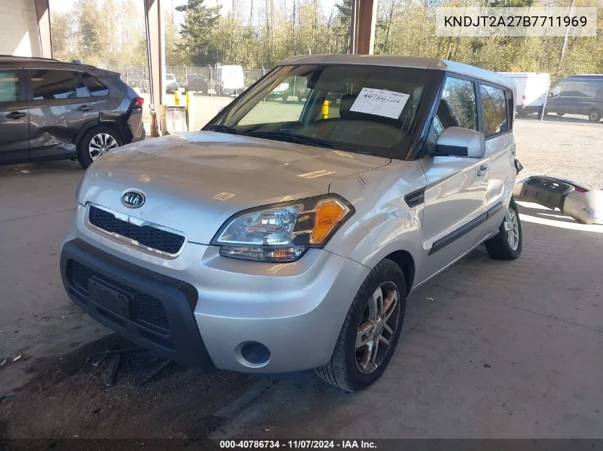 2011 Kia Soul + VIN: KNDJT2A27B7711969 Lot: 40786734