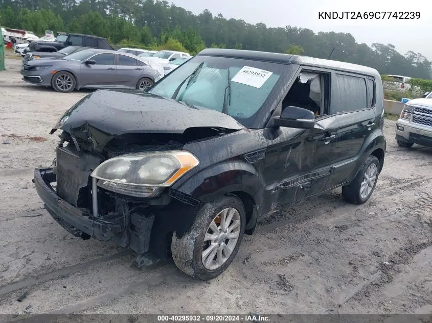 2012 Kia Soul + VIN: KNDJT2A69C7742239 Lot: 40295932