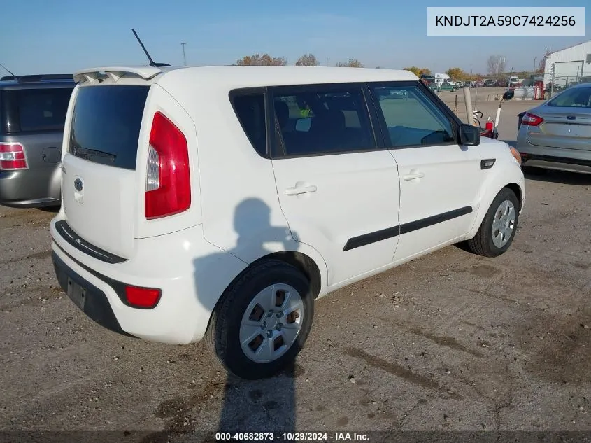 2012 Kia Soul VIN: KNDJT2A59C7424256 Lot: 40682873