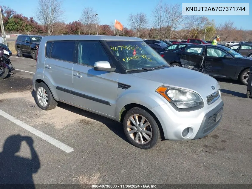 2012 Kia Soul + VIN: KNDJT2A67C7371744 Lot: 40798803