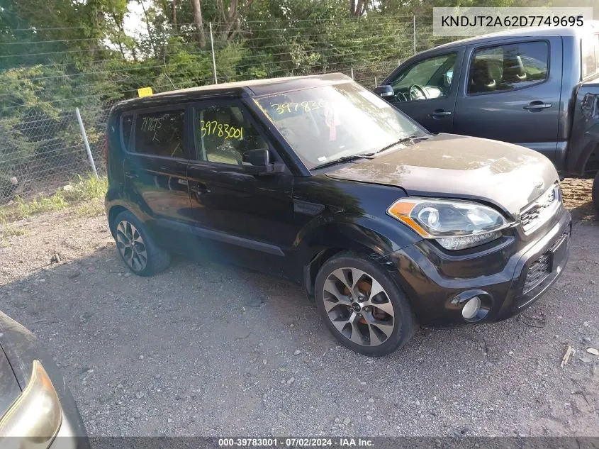 KNDJT2A62D7749695 2013 Kia Soul !