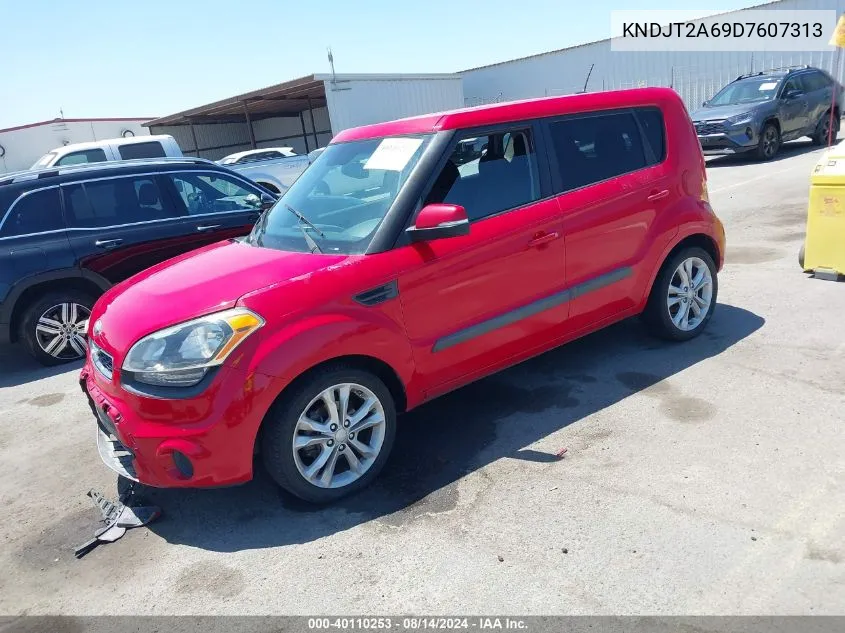 2013 Kia Soul + VIN: KNDJT2A69D7607313 Lot: 40110253