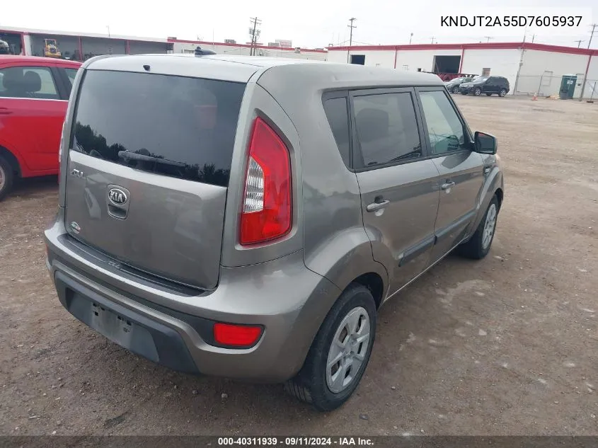 KNDJT2A55D7605937 2013 Kia Soul