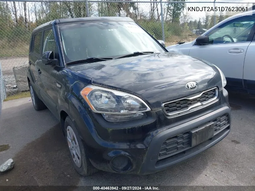 KNDJT2A51D7623061 2013 Kia Soul