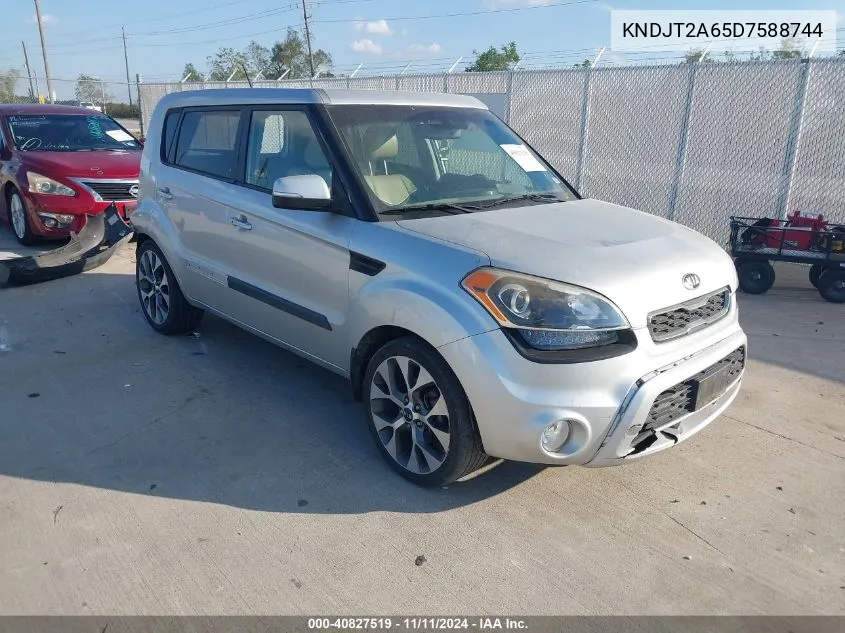 2013 Kia Soul ! VIN: KNDJT2A65D7588744 Lot: 40827519