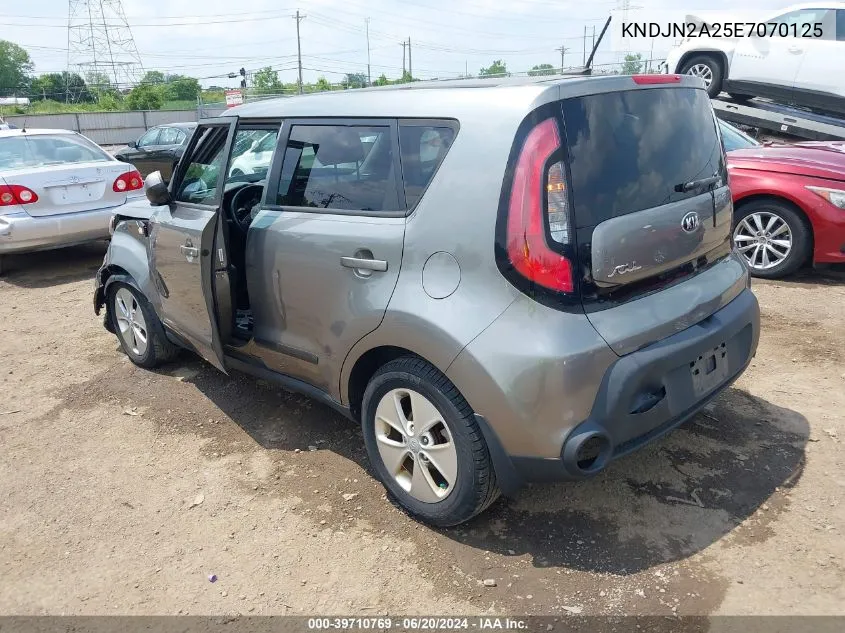 KNDJN2A25E7070125 2014 Kia Soul