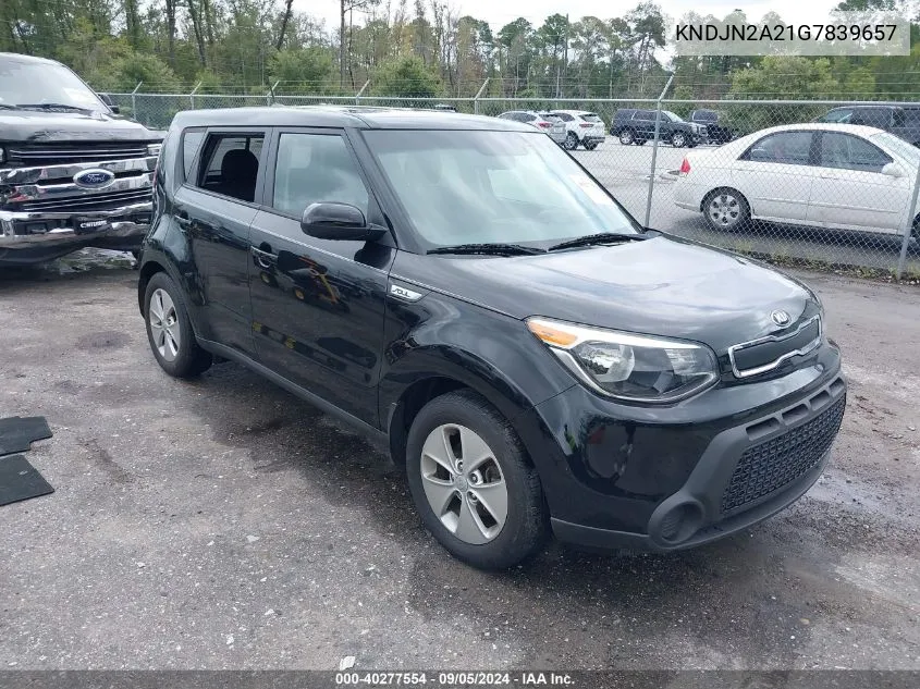 KNDJN2A21G7839657 2016 Kia Soul