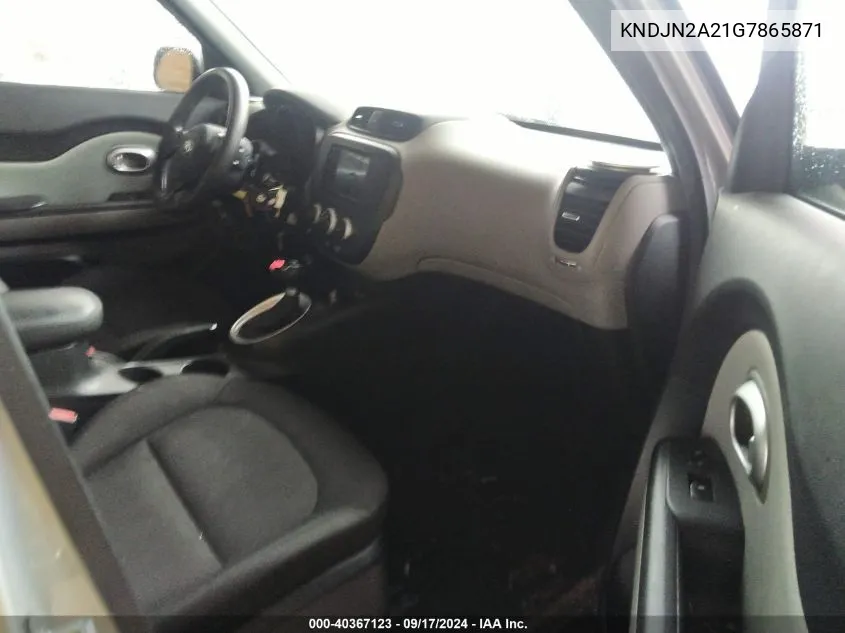 KNDJN2A21G7865871 2016 Kia Soul