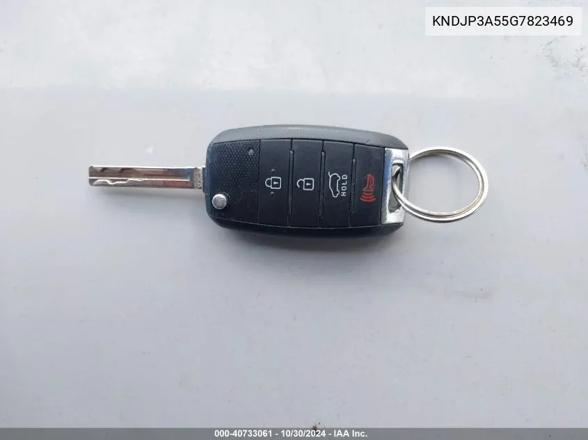 KNDJP3A55G7823469 2016 Kia Soul +