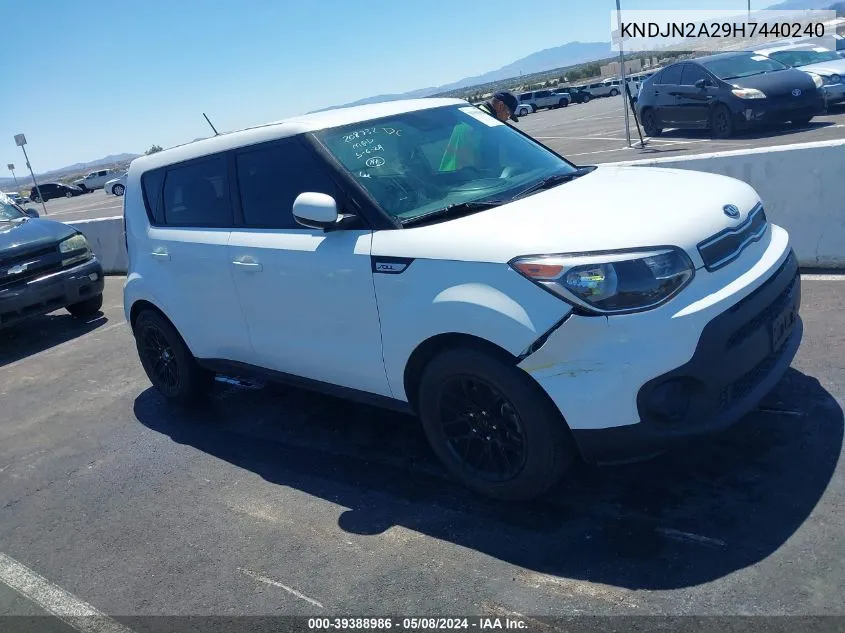 2017 Kia Soul VIN: KNDJN2A29H7440240 Lot: 39388986