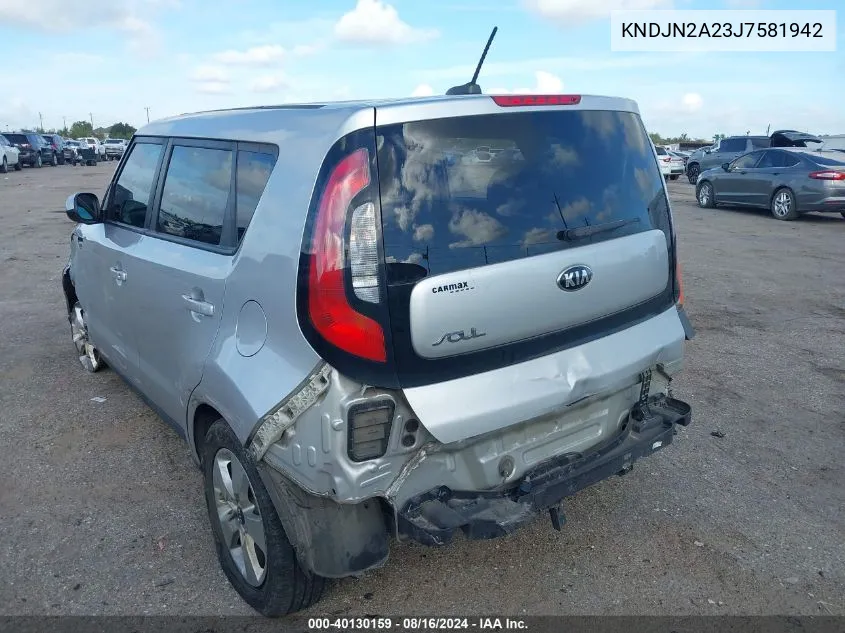 KNDJN2A23J7581942 2018 Kia Soul