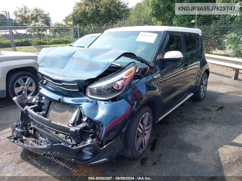 KNDJP3A55J7623747 2018 Kia Soul +