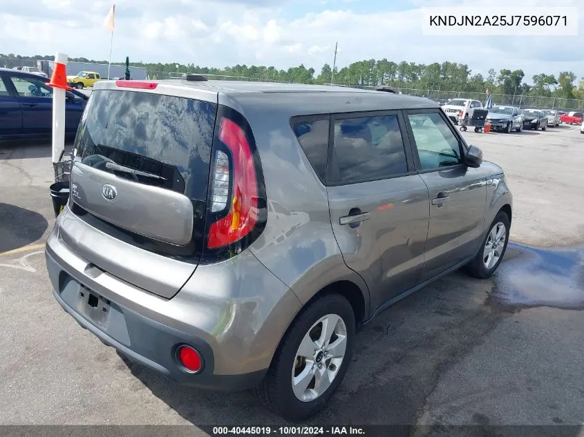 KNDJN2A25J7596071 2018 Kia Soul