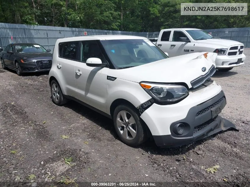 KNDJN2A25K7698617 2019 Kia Soul