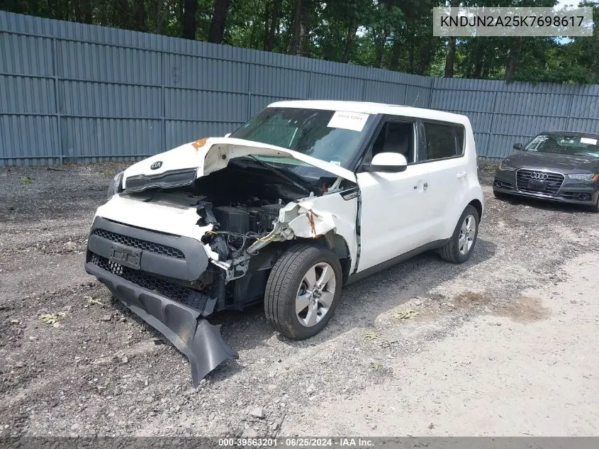 KNDJN2A25K7698617 2019 Kia Soul