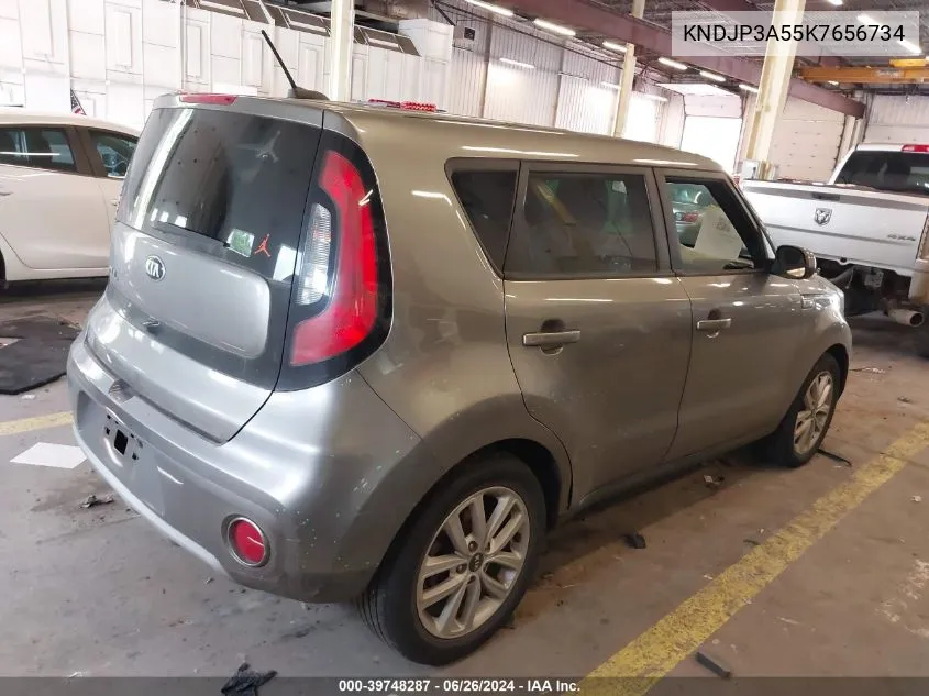 KNDJP3A55K7656734 2019 Kia Soul +