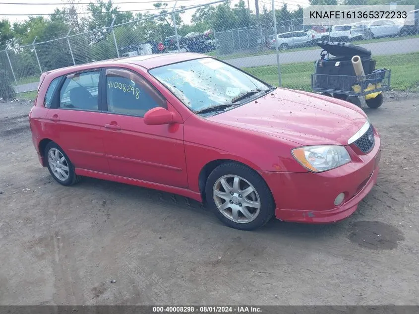 2006 Kia Spectra5 VIN: KNAFE161365372233 Lot: 40008298