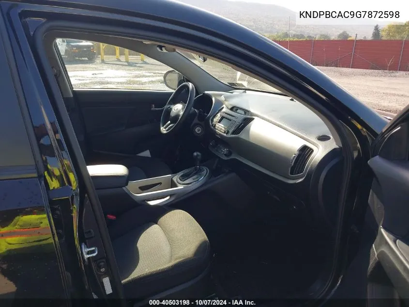 KNDPBCAC9G7872598 2016 Kia Sportage Lx