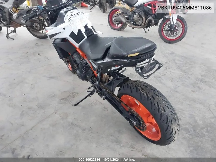 VBKTU9406MM811086 2021 Ktm 890 Duke R