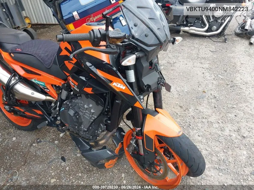 2022 Ktm 890 Duke R VIN: VBKTU9400NM842223 Lot: 39725230