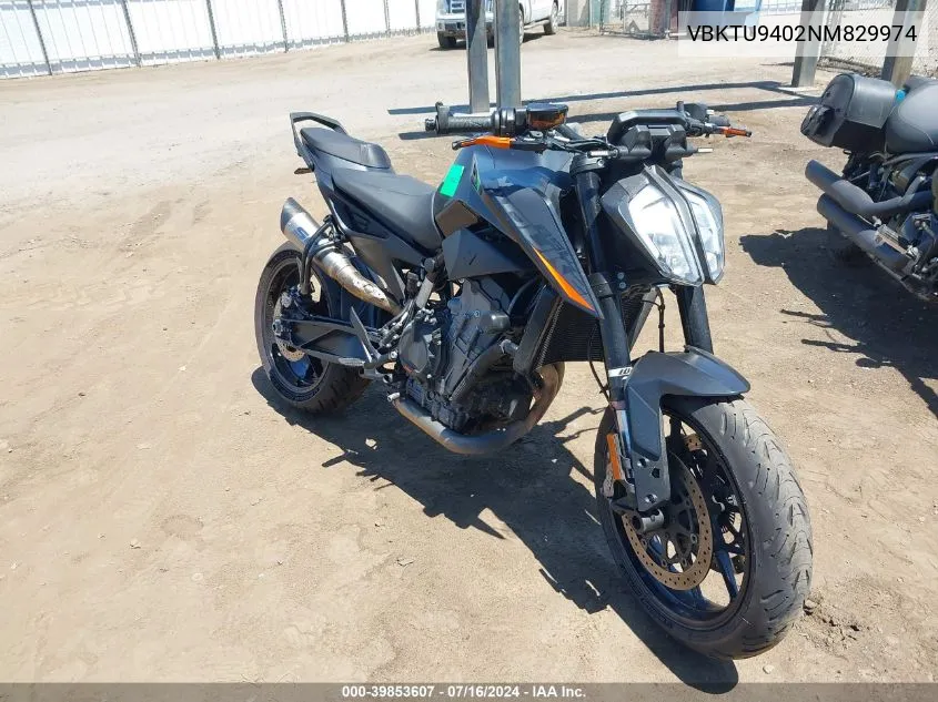 2022 Ktm 890 Duke R VIN: VBKTU9402NM829974 Lot: 39853607