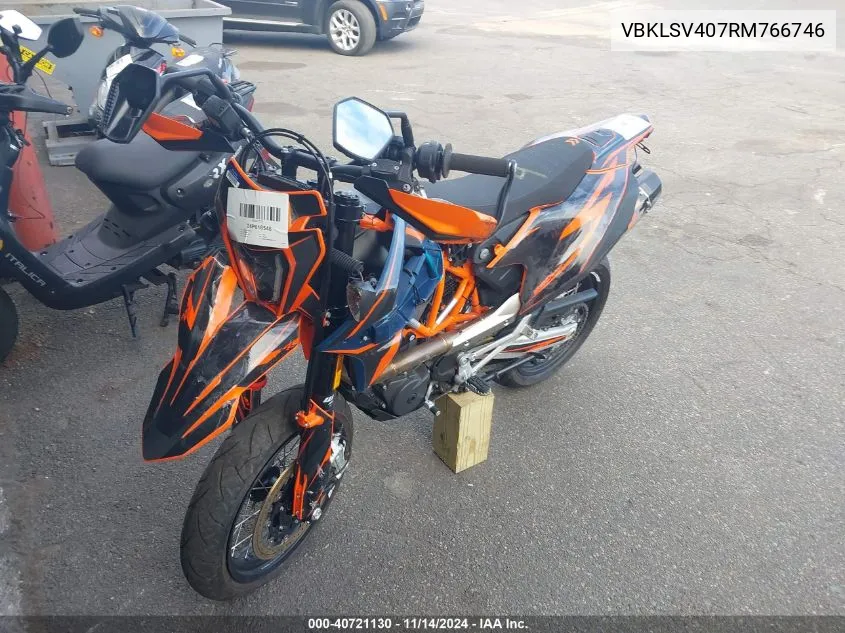 2024 Ktm 690 Smc R VIN: VBKLSV407RM766746 Lot: 40721130