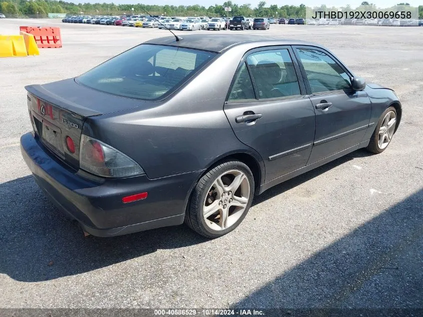 2003 Lexus Is 300 Base W/5-Speed Manual VIN: JTHBD192X30069658 Lot: 40586529