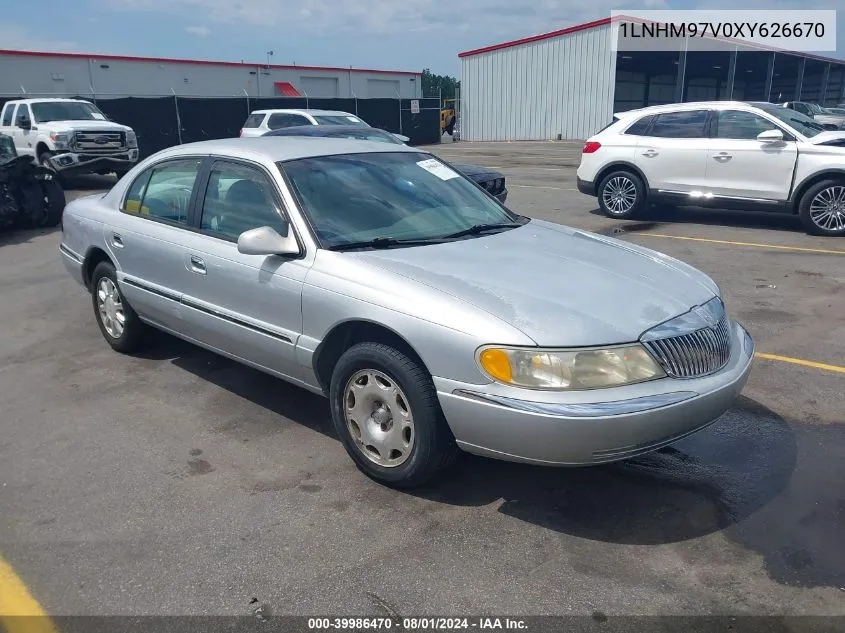 1999 Lincoln Continental VIN: 1LNHM97V0XY626670 Lot: 39986470