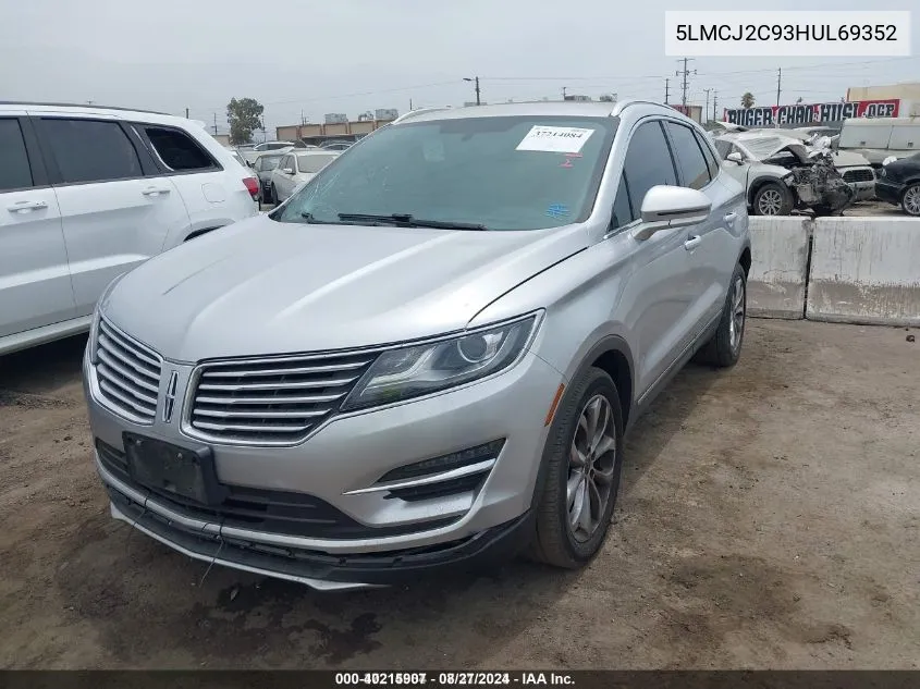 2017 Lincoln Mkc Select VIN: 5LMCJ2C93HUL69352 Lot: 40215907