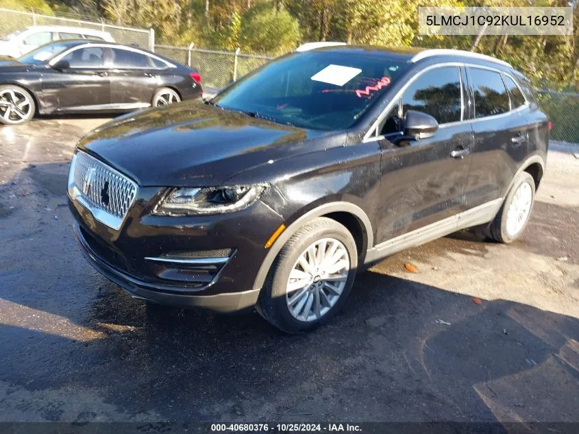 2019 Lincoln Mkc Standard VIN: 5LMCJ1C92KUL16952 Lot: 40680376