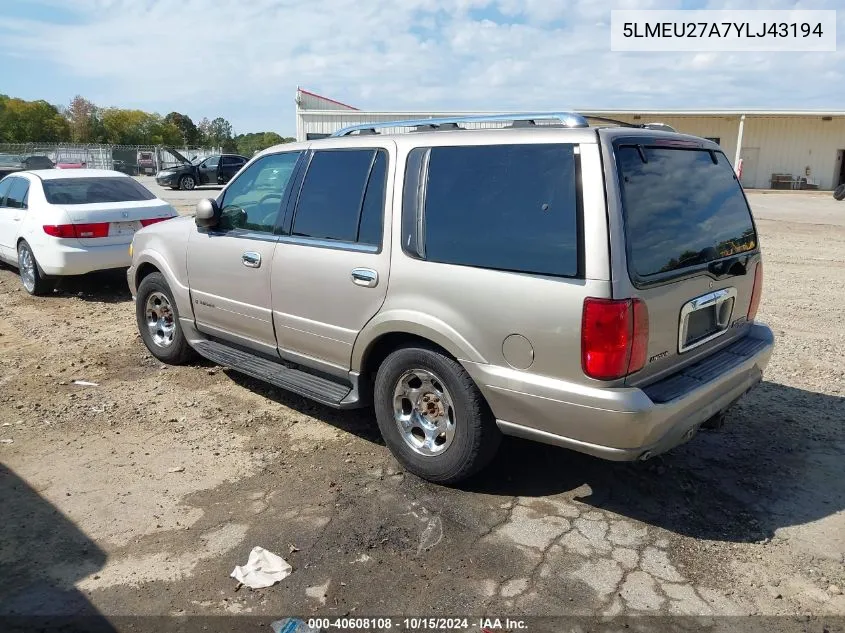 2000 Lincoln Navigator VIN: 5LMEU27A7YLJ43194 Lot: 40608108