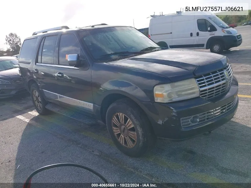 2007 Lincoln Navigator Ultimate VIN: 5LMFU27557LJ06621 Lot: 40655661