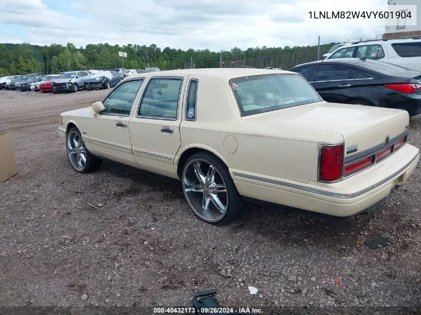 1LNLM82W4VY601904 1997 Lincoln Town Car Signature