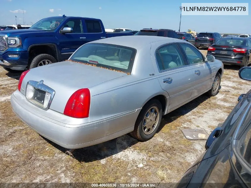 1998 Lincoln Town Car Signature VIN: 1LNFM82W2WY684778 Lot: 40608536