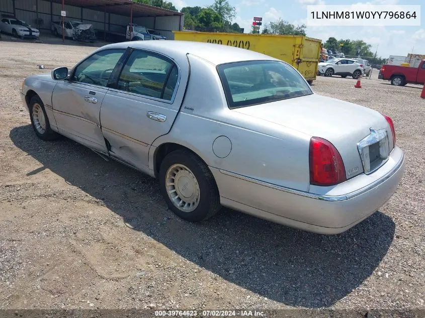 2000 Lincoln Town Car Executive VIN: 1LNHM81W0YY796864 Lot: 39764623