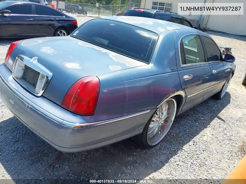 2000 Lincoln Town Car Executive VIN: 1LNHM81W4YY937287 Lot: 40137833