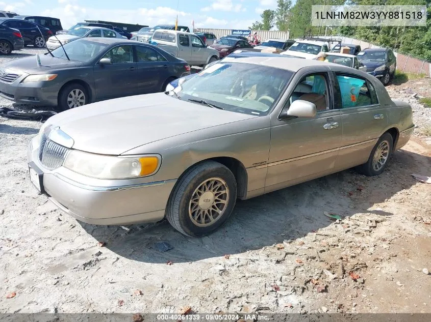 2000 Lincoln Town Car Signature VIN: 1LNHM82W3YY881518 Lot: 40261339