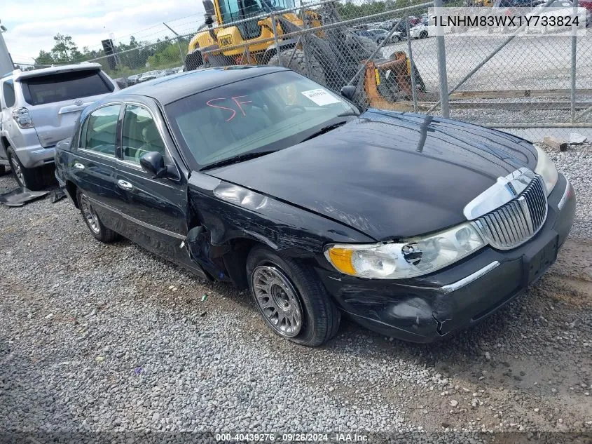 2001 Lincoln Town Car Cartier VIN: 1LNHM83WX1Y733824 Lot: 40439276