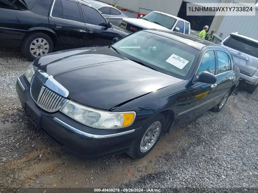 1LNHM83WX1Y733824 2001 Lincoln Town Car Cartier