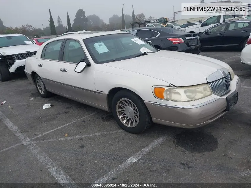 2001 Lincoln Town Car Signature VIN: 1LNHM82W21Y637350 Lot: 40695924