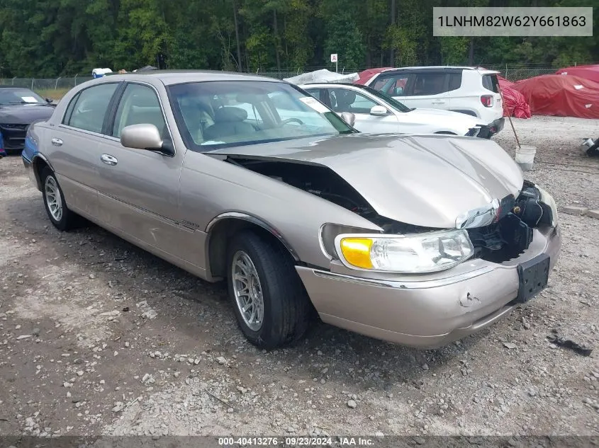 2002 Lincoln Town Car Signature VIN: 1LNHM82W62Y661863 Lot: 40413276