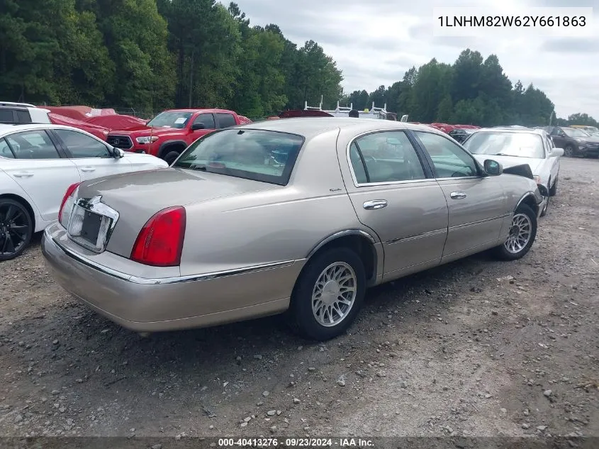 1LNHM82W62Y661863 2002 Lincoln Town Car Signature