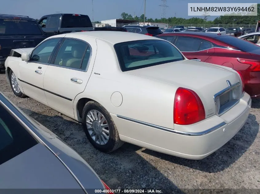 2003 Lincoln Town Car Signature VIN: 1LNHM82W83Y694462 Lot: 40033177