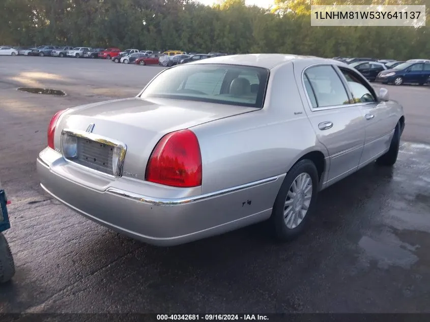 2003 Lincoln Town Car Executive VIN: 1LNHM81W53Y641137 Lot: 40342681