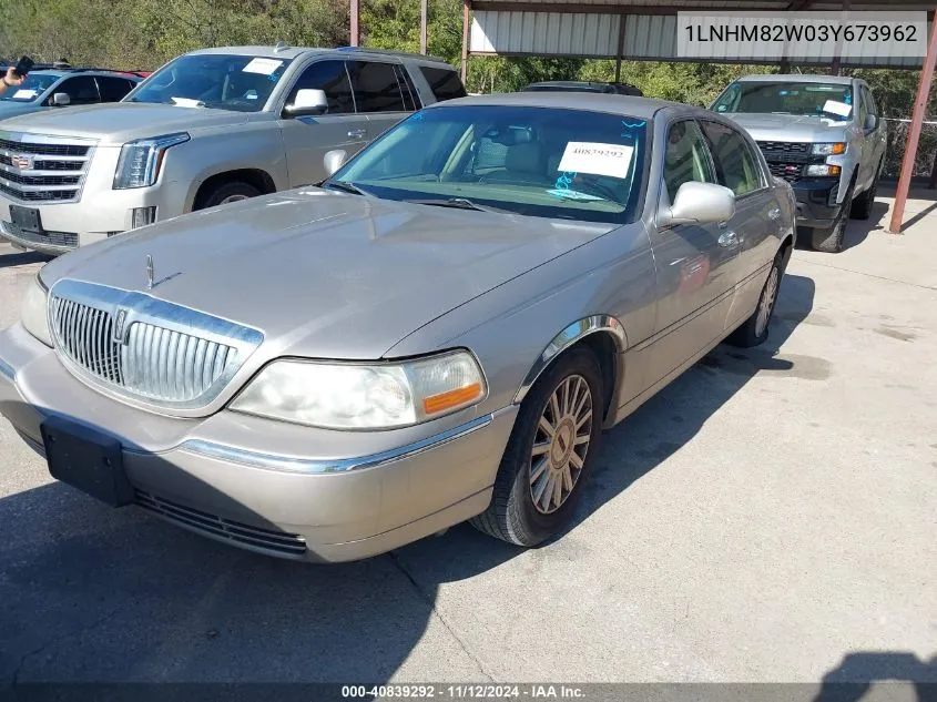 2003 Lincoln Town Car Signature VIN: 1LNHM82W03Y673962 Lot: 40839292