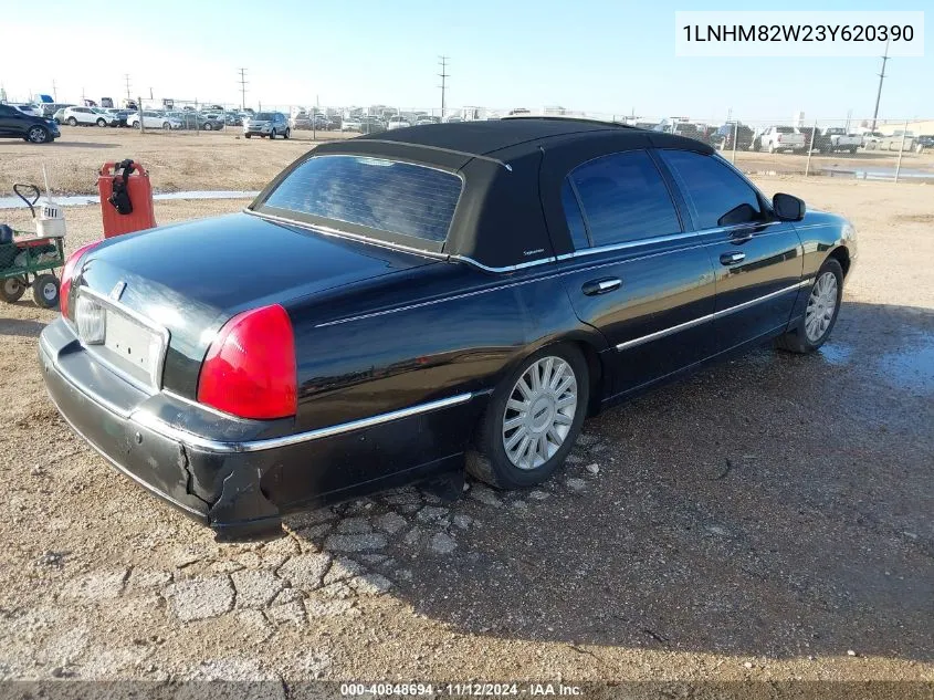 2003 Lincoln Town Car Signature VIN: 1LNHM82W23Y620390 Lot: 40848694